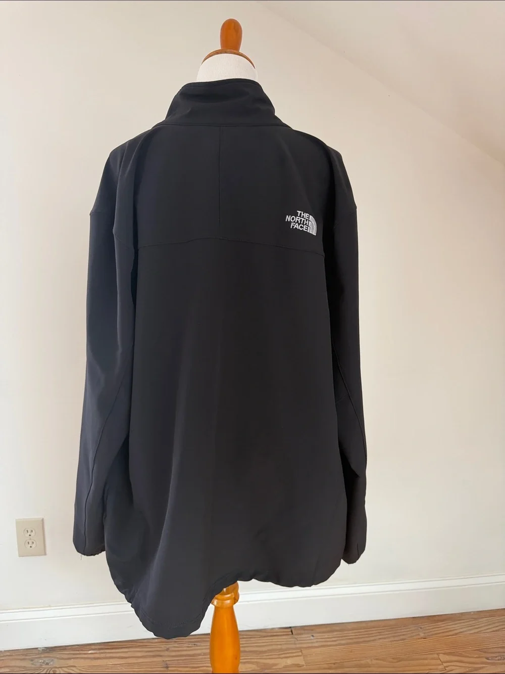 The North Face Black Men's Utility Softshell Jacket